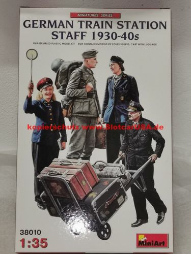 MINI ART 38010 1/35 German Train Station Staff 1930-40s